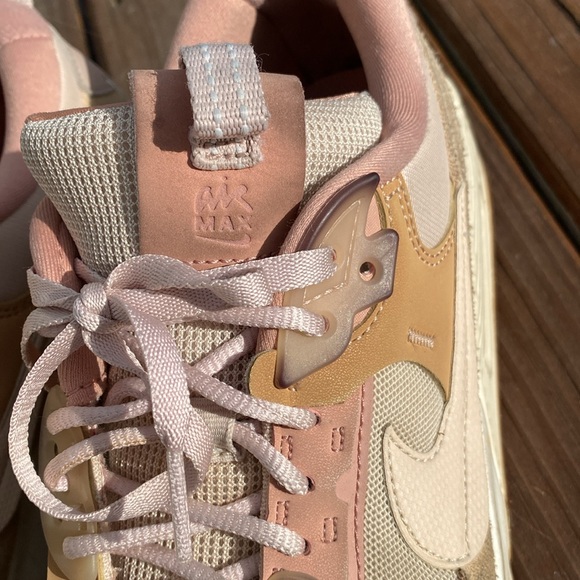 Nike Air Max - Picture 3 of 7